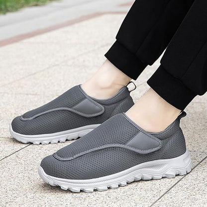 Women's Extra Wide Slip Resistant Shoes